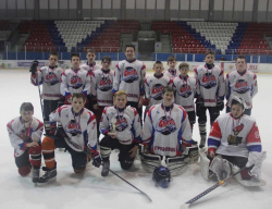 Грязовецкие хоккеисты завоевали бронзовые медали в первенстве области по хоккею с шайбой
